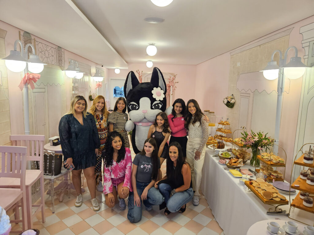 Influencers e embaixadoras no brunch RB com a Animativa
